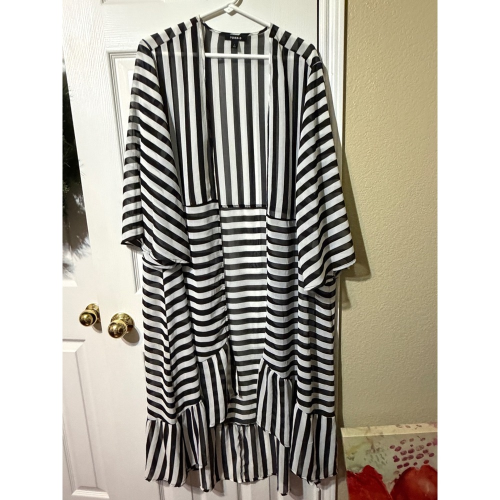 Torrid Black White Striped Chiffon Kimono Duster Ruffle Hem Size 1 Plus XL 1X